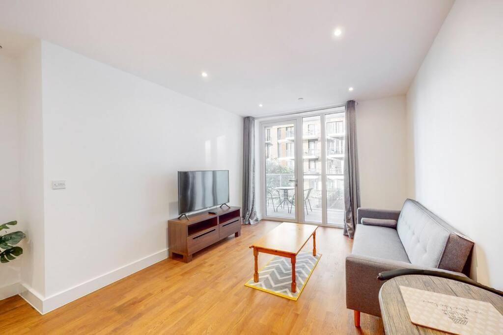 Lovely 1 Bedroom In Royal Arsenal Riverside 伦敦 外观 照片
